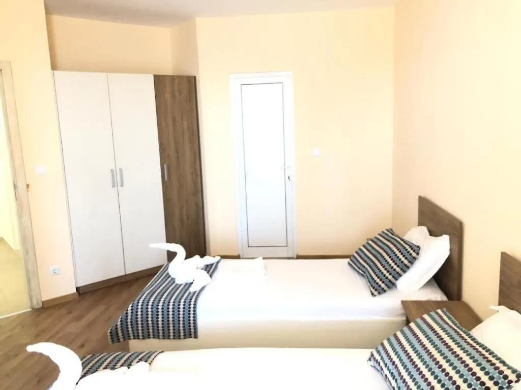 Apartment Lazur, Flora Beach Resort Pomorie